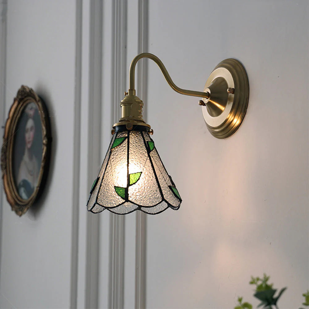 Lampada da parete Tiffany in stile Art Nouveau