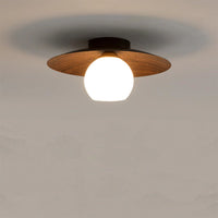 Minimalistisk naturlig tømmerloftslampe