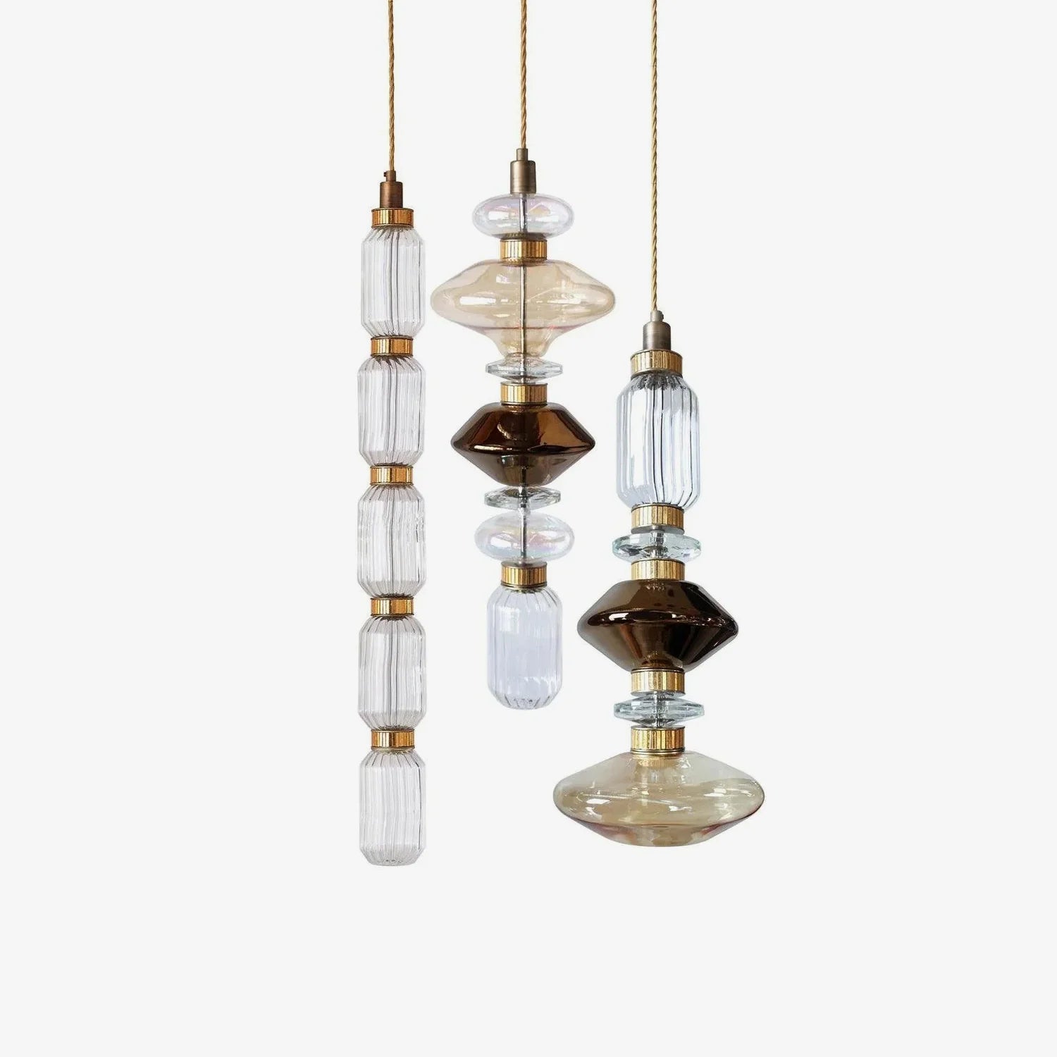 Lampe suspendue élégante à plusieurs abat-jour en verre