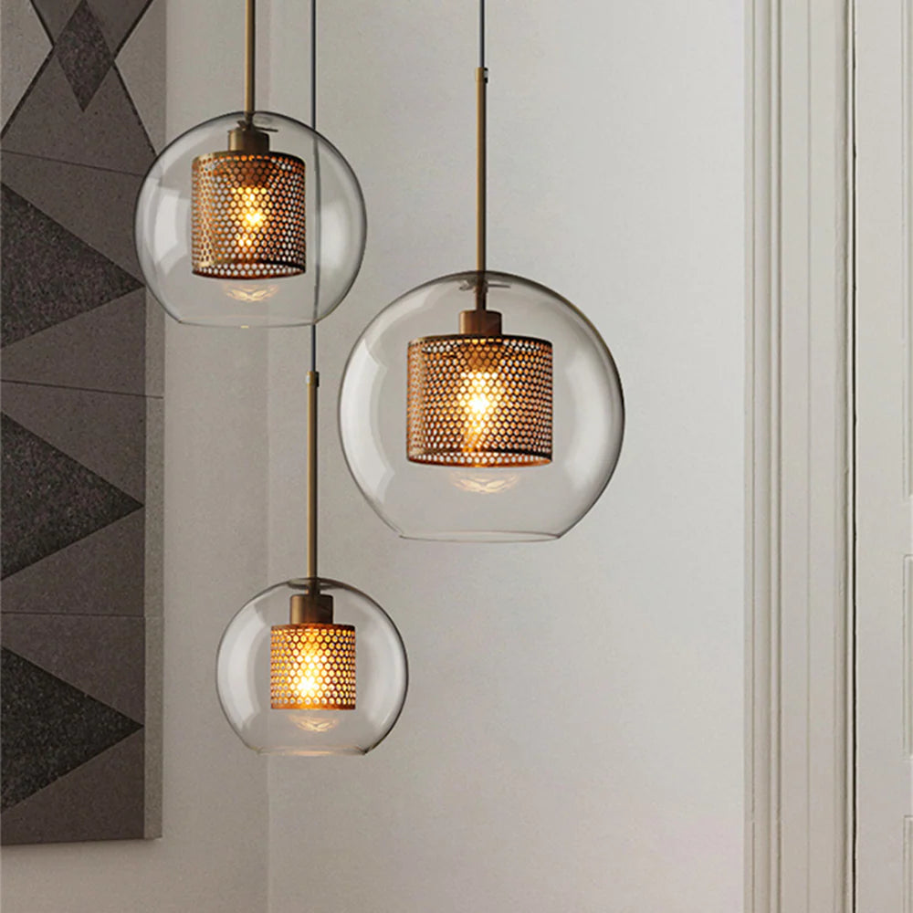 Lampe à suspension Chiswick en verre rond classique