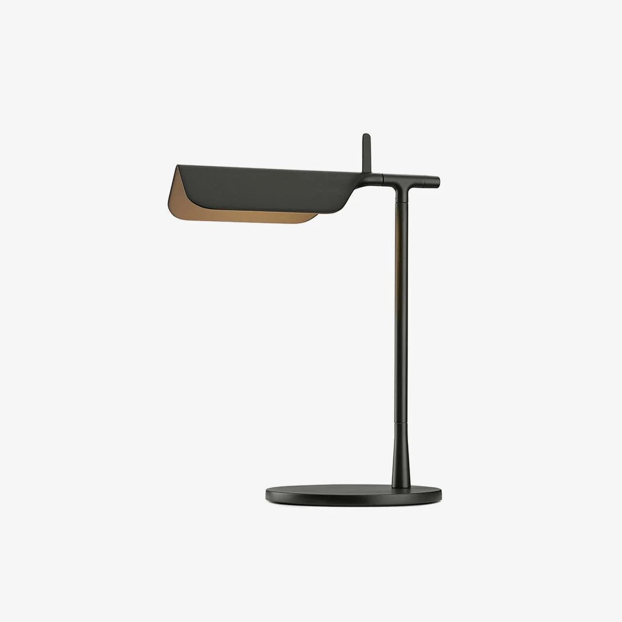 Lampe de table en fer moderne et épurée