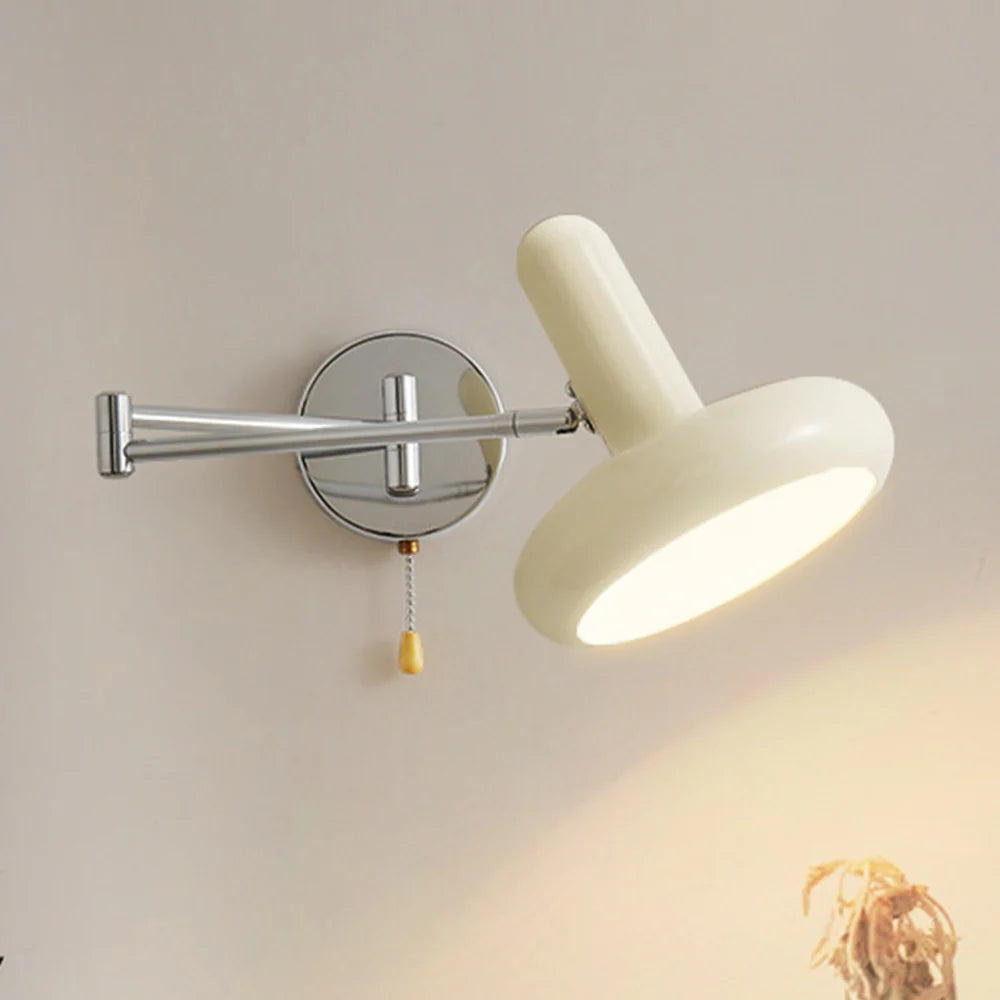 Lampada da parete bianca di metà secolo