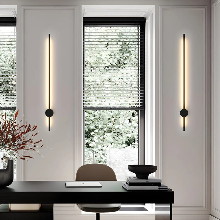 Moderne minimalistisk lodret metalvæglampe