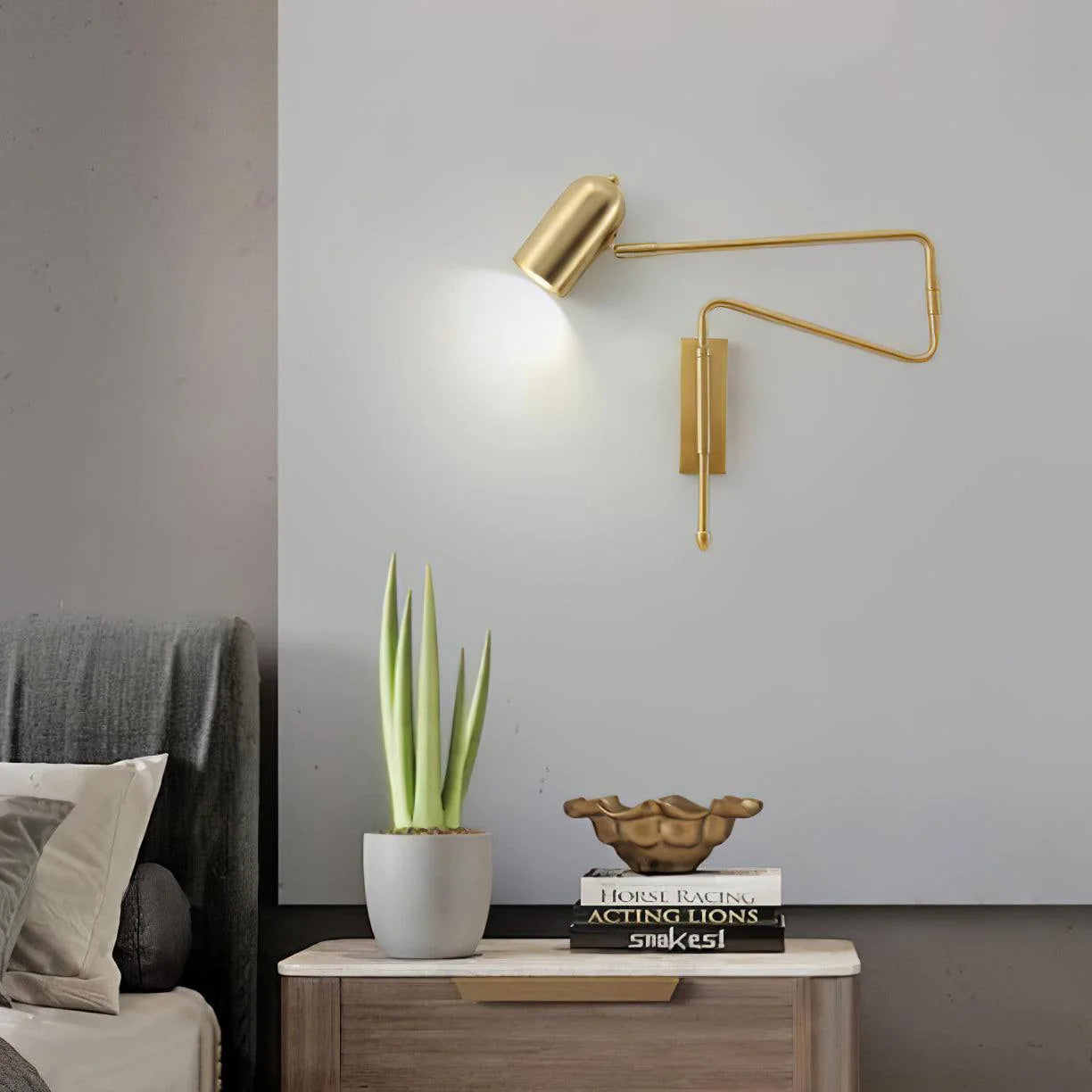 Stilfuld geometrisk arm jern væglampe