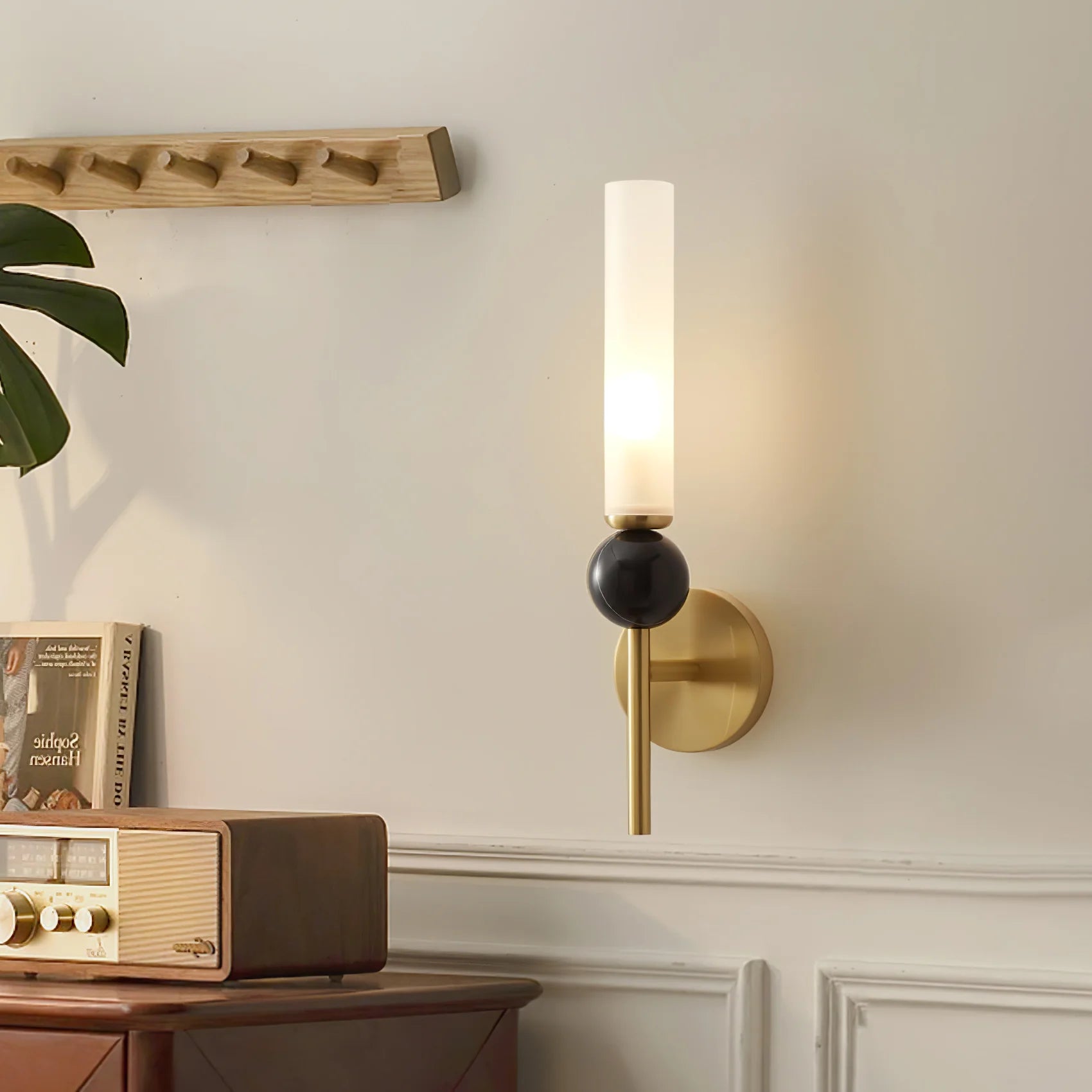 Classical Vertical Marble Wall Light
