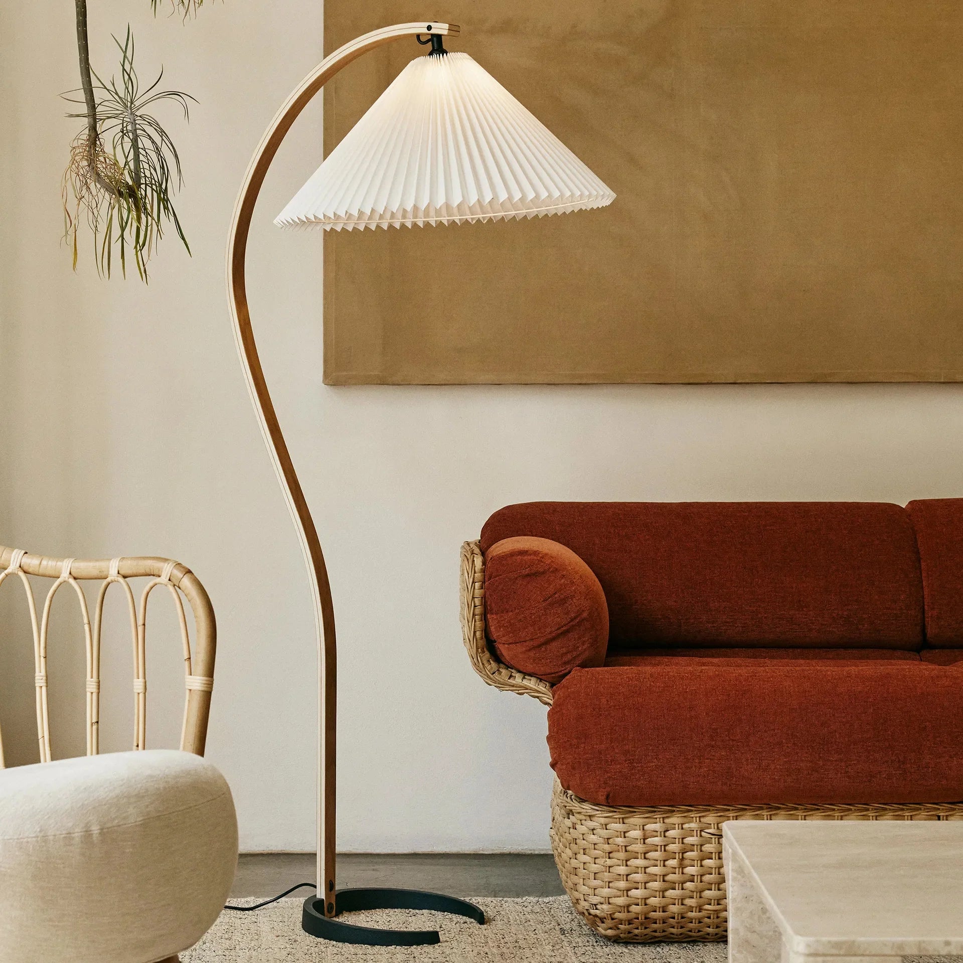 Lampadaire rétro Scandic Arc en métal