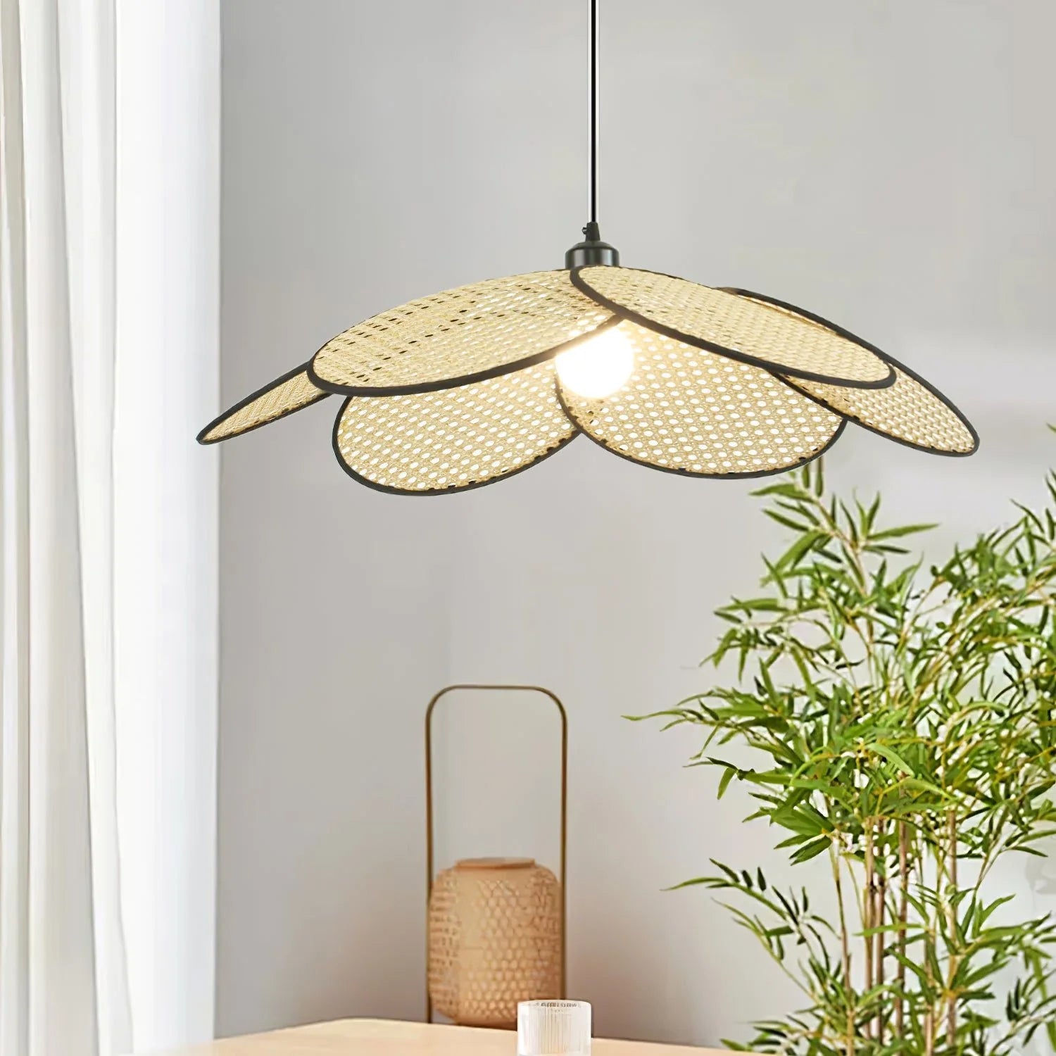 Lampada a sospensione Bloom in rattan