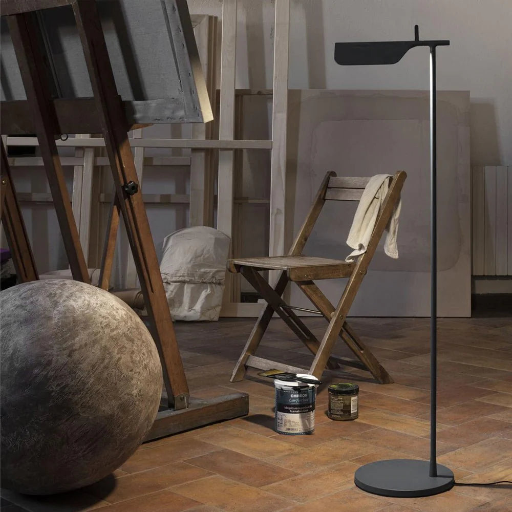 Moderne Streamline Steel Gulvlampe