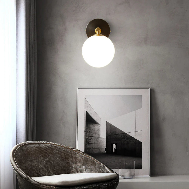 Klassisk rund kobber væglampe