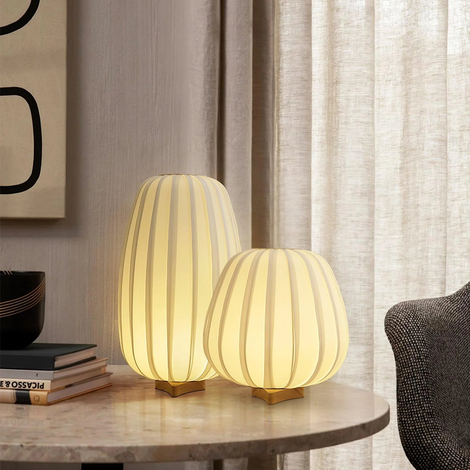 Classic Round Fabric Table Lamp