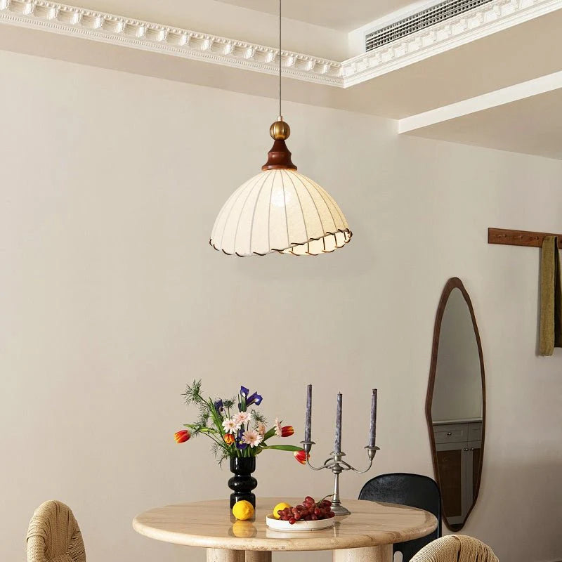 Französische Wabi-Sabi Vintage Pendelleuchte