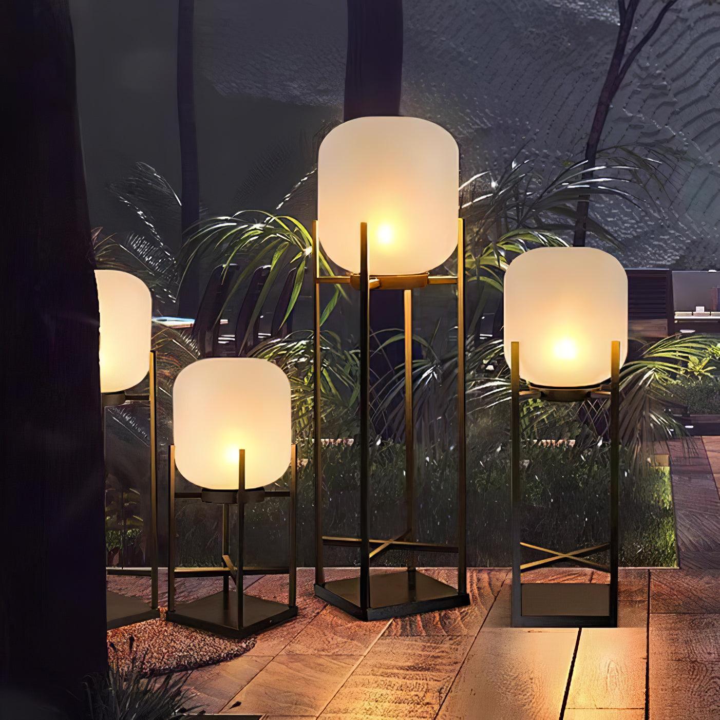 Lampadaire en acrylique à barres horizontales classiques