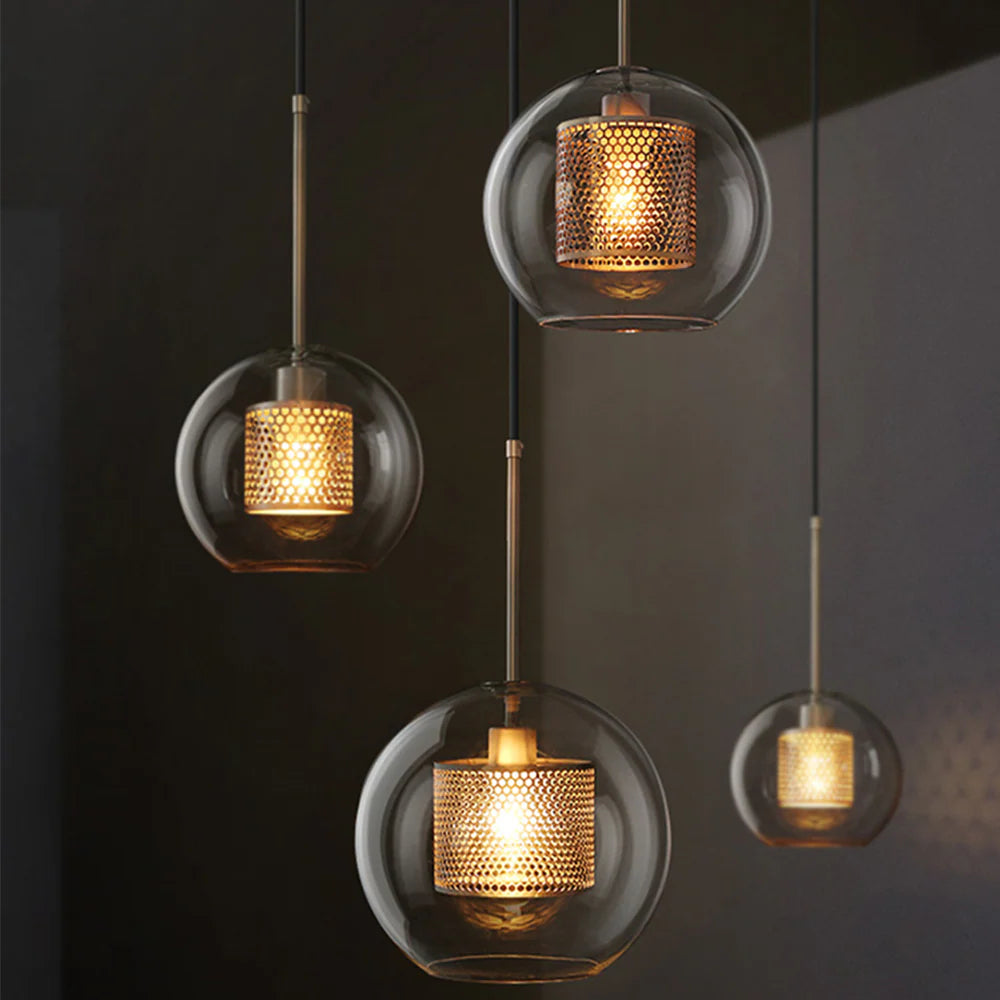Lampe à suspension Chiswick en verre rond classique