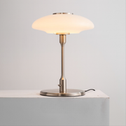 Lampe de table en bois moderne en forme de cône