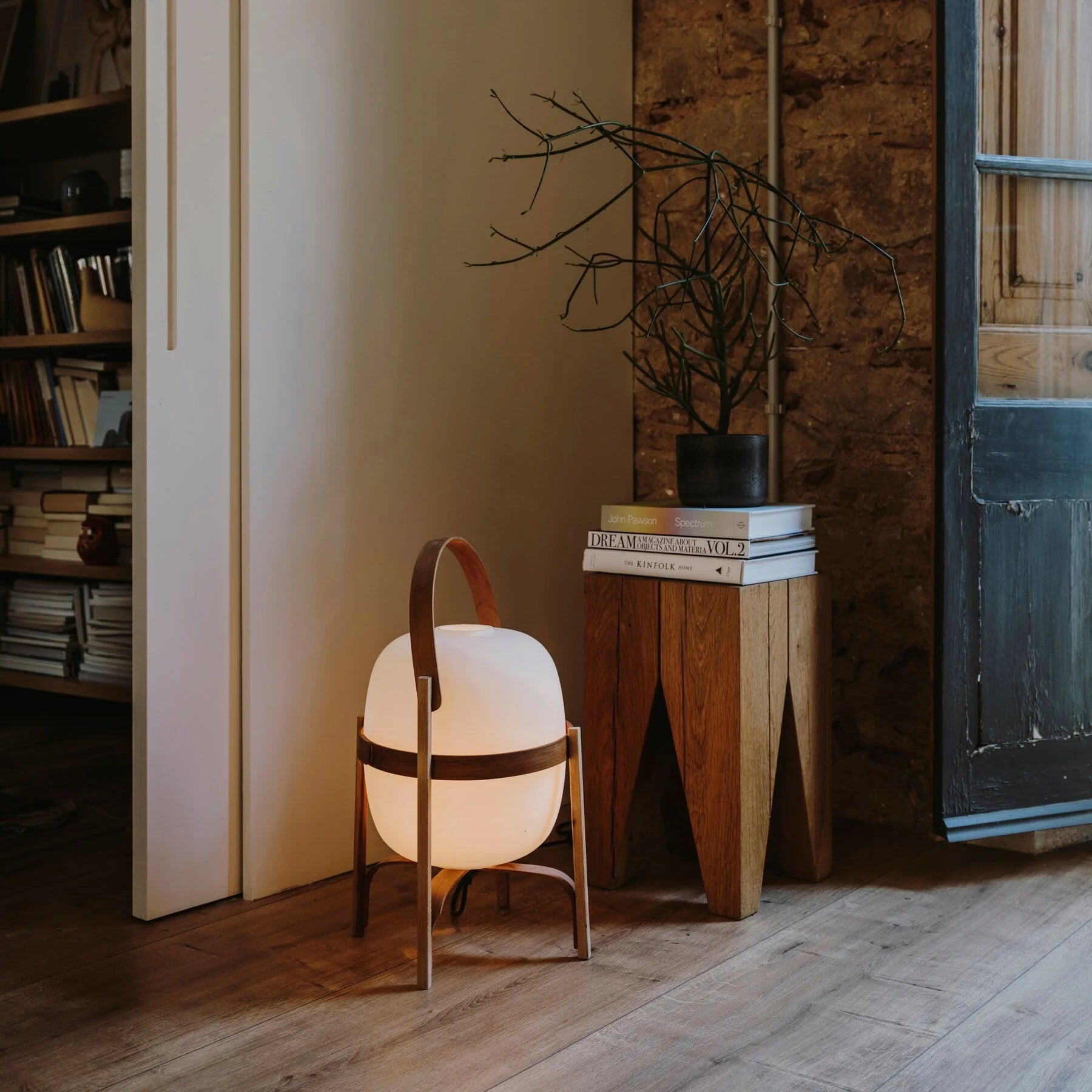 Lampe de table nomade ronde classique en verre