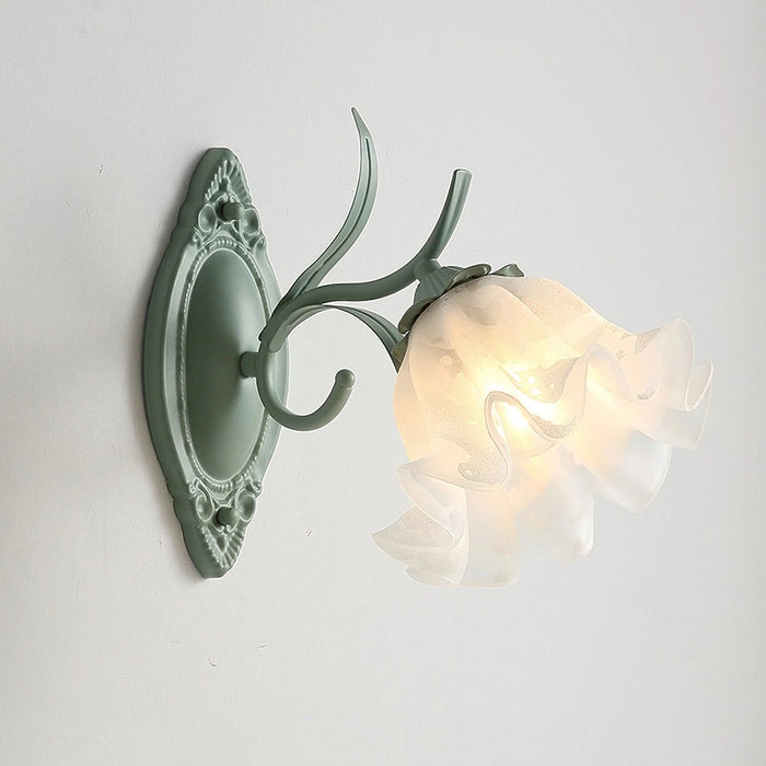 Vela Curve Edge Wall Light
