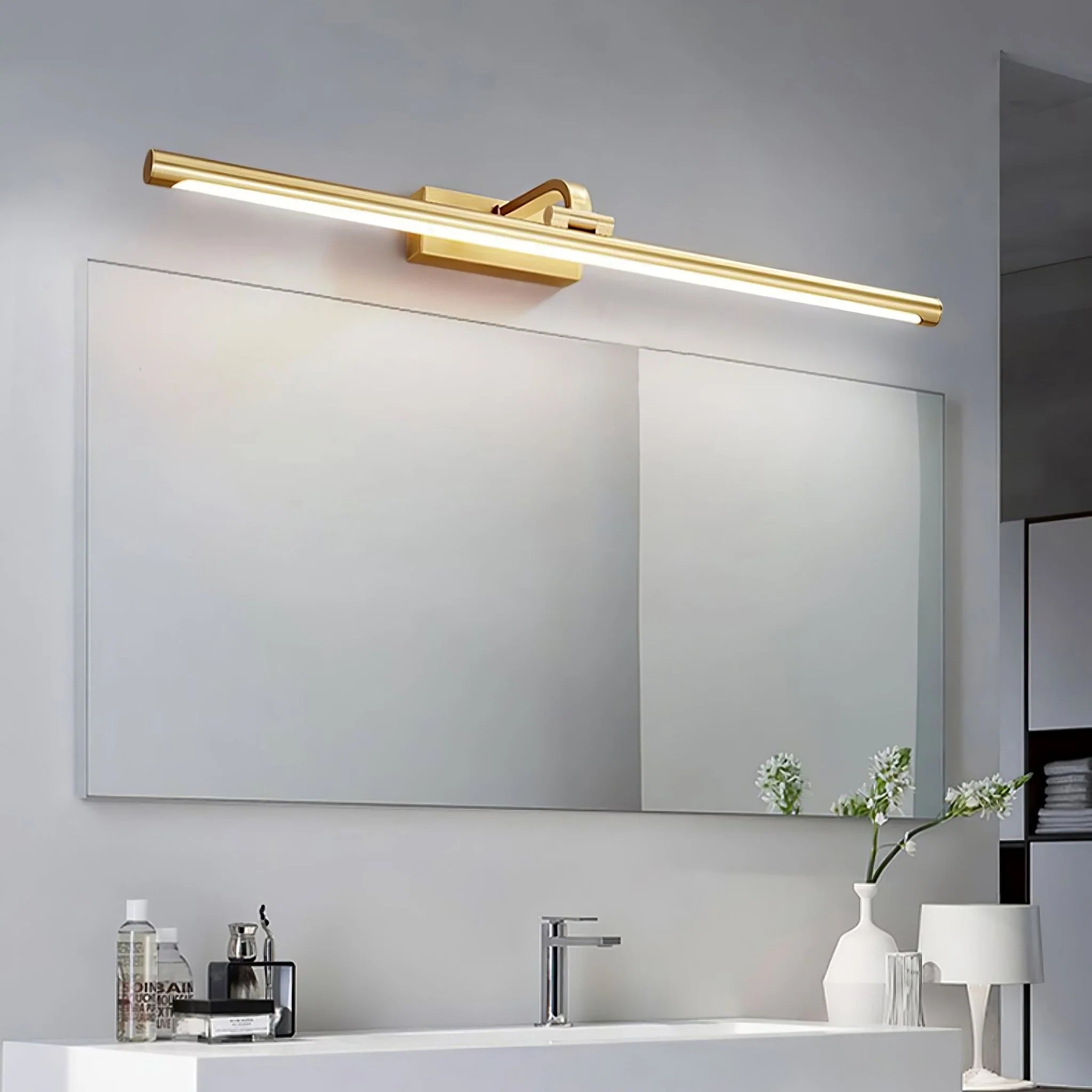 Ottone di lusso & Applique lineare in noce