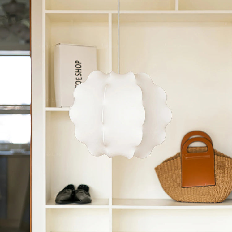 Stilfuld bølget silke pendellampe