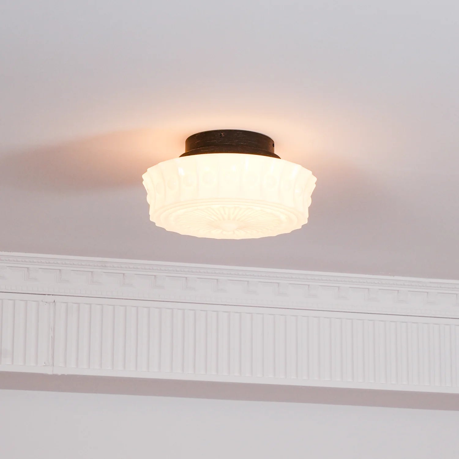 Classic Manor Glass Ceiling Lamp