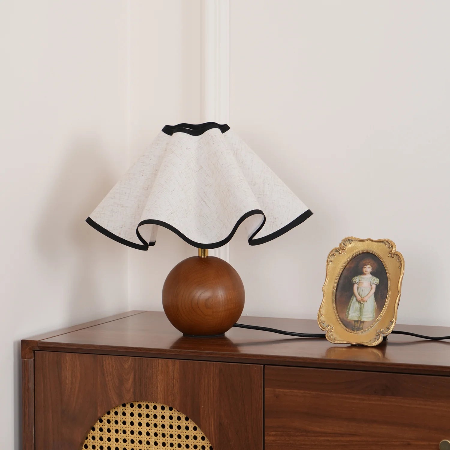 Lampe de table classique en tissu cloche