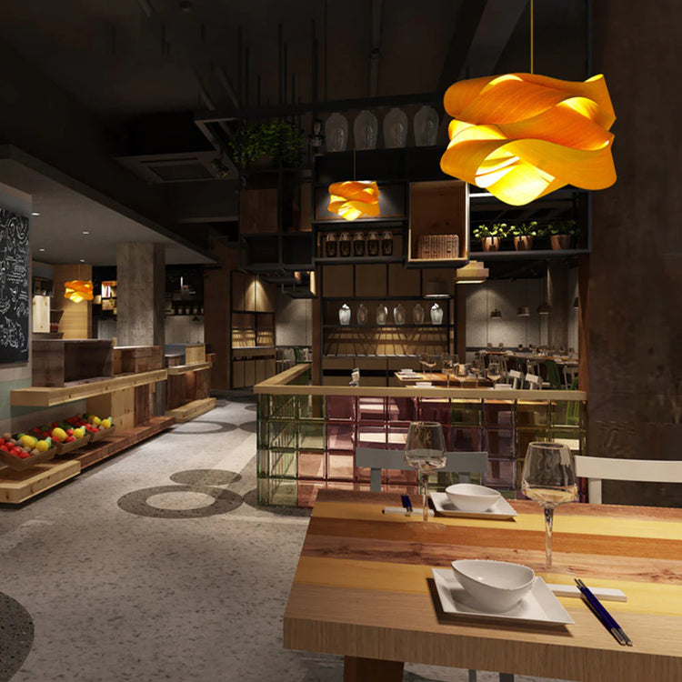 Rustikal-moderne unregelmäßige Holzleuchte