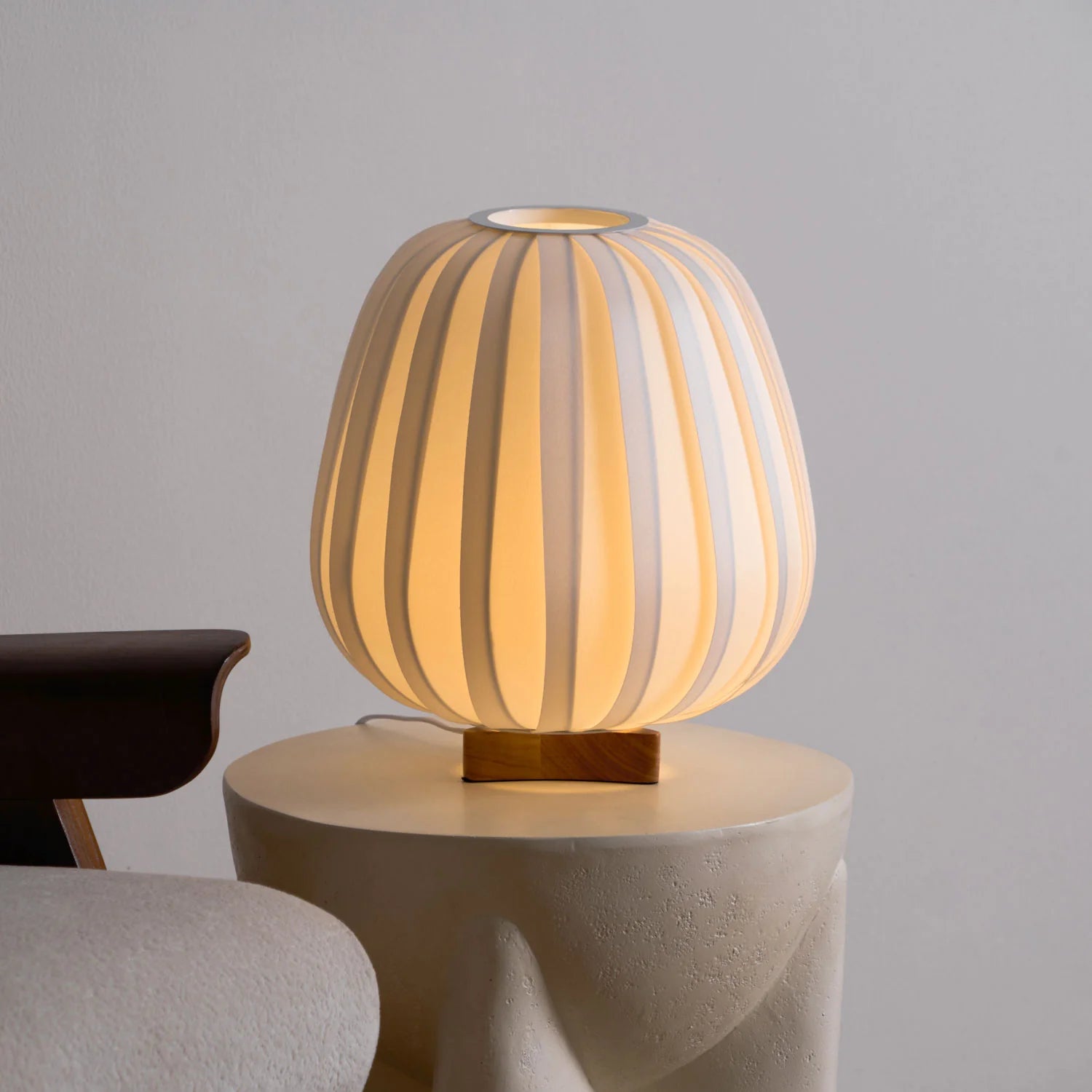 Classic Round Fabric Table Lamp