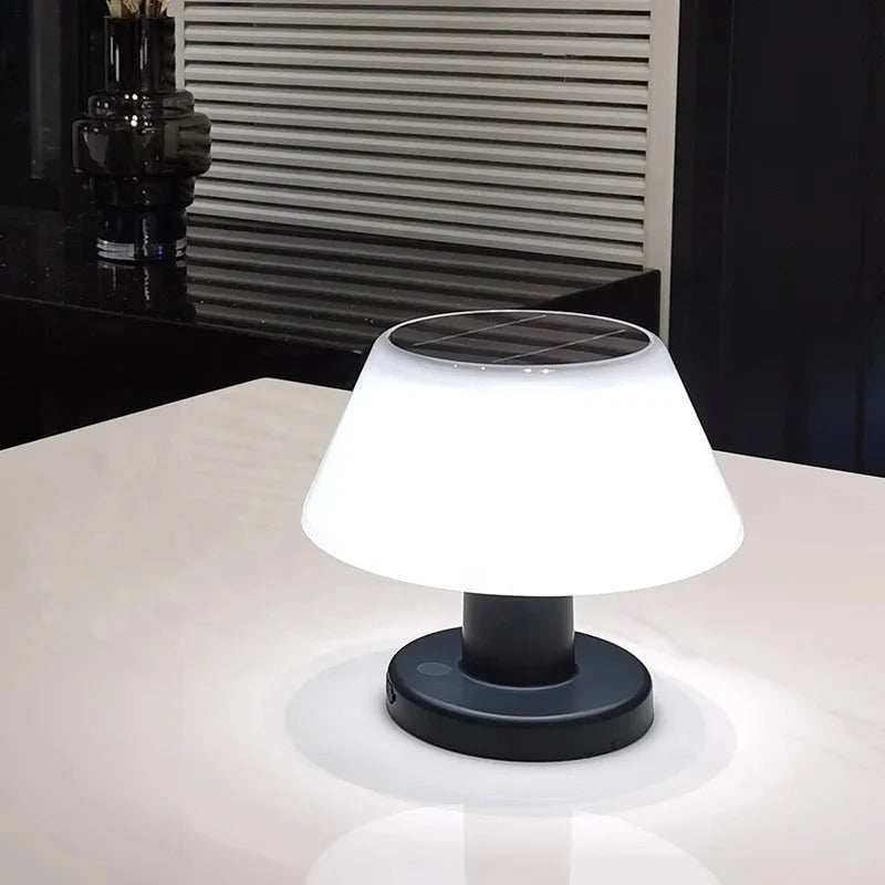 Moderna lampada da esterno per interni ad energia solare