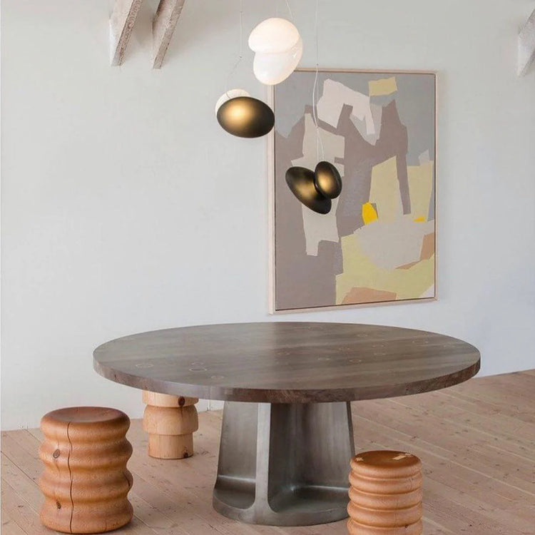 Stilfuldt ovalt glaspendellys