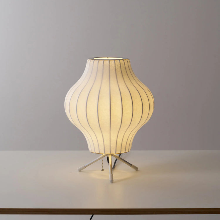 Klassisk oval imiteret silke bordlampe