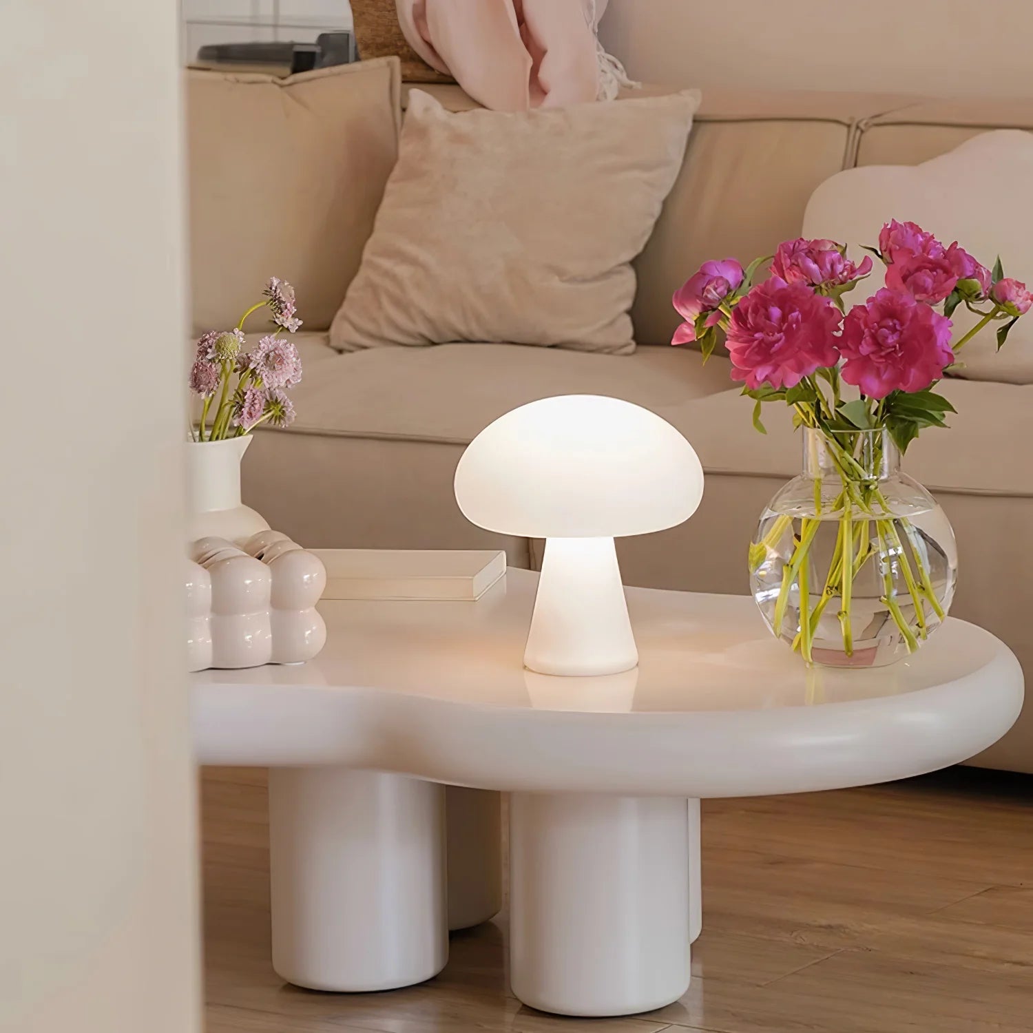 Modern Mushroom Polyethylene Table Lamp