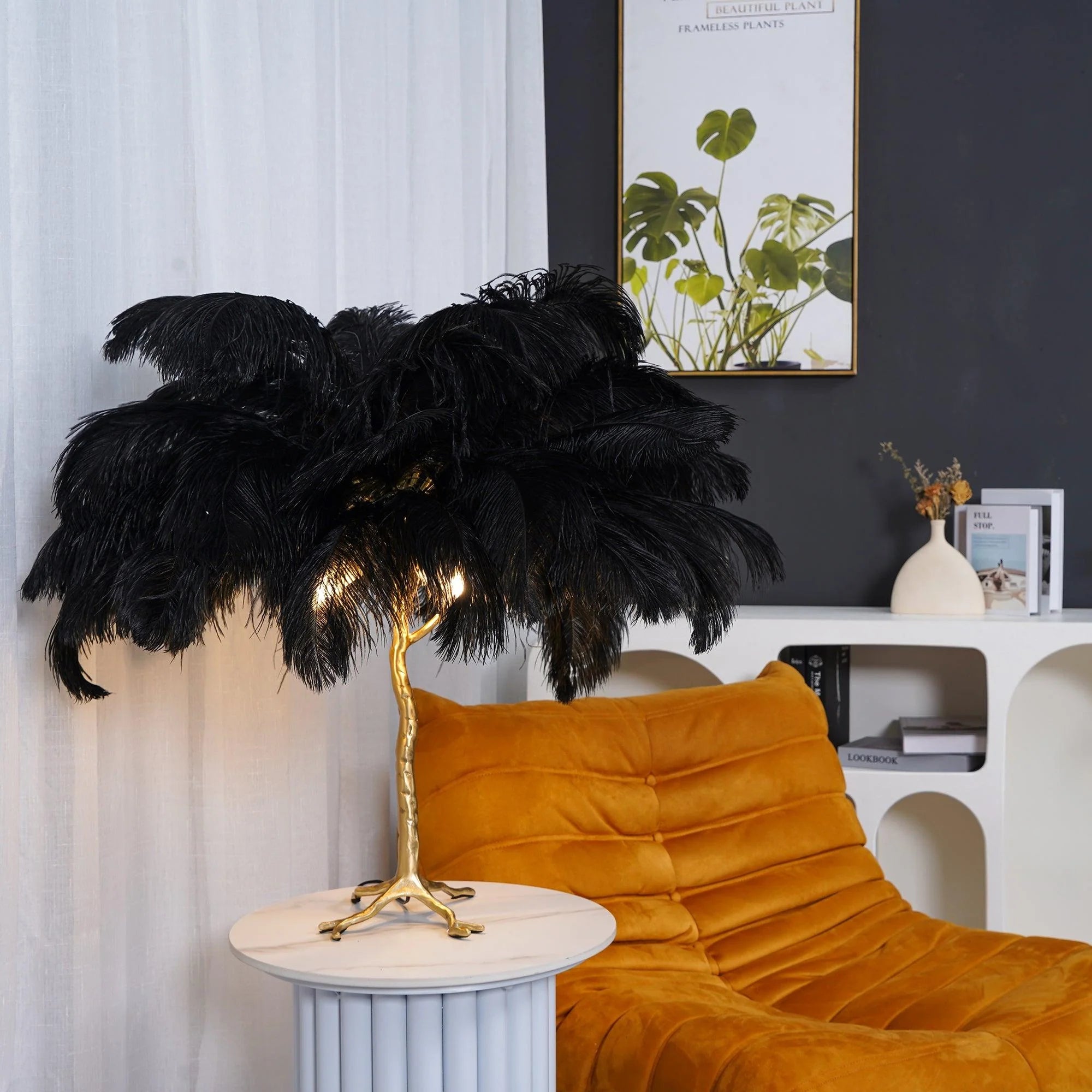 Elegant Palm Feathered Table Lamp