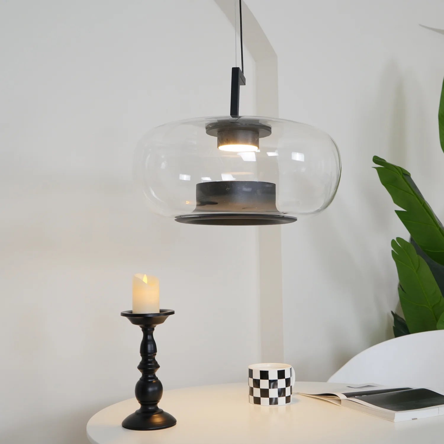 Suspension contemporaine en verre soufflé