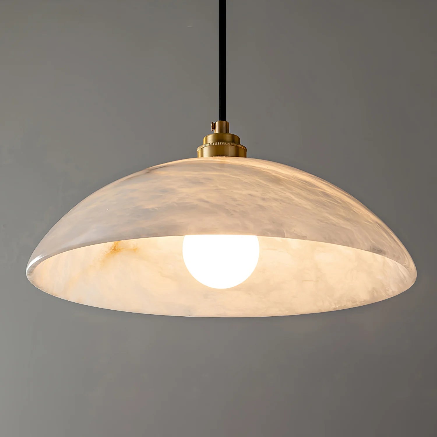 Moderne buet fad inspireret marmor pendellampe
