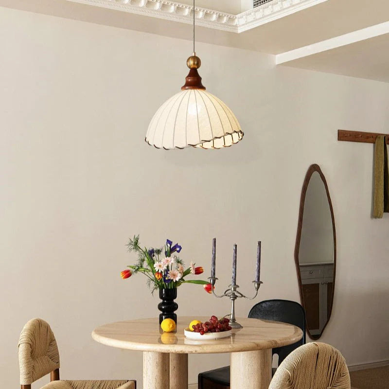 Französische Wabi-Sabi Vintage Pendelleuchte