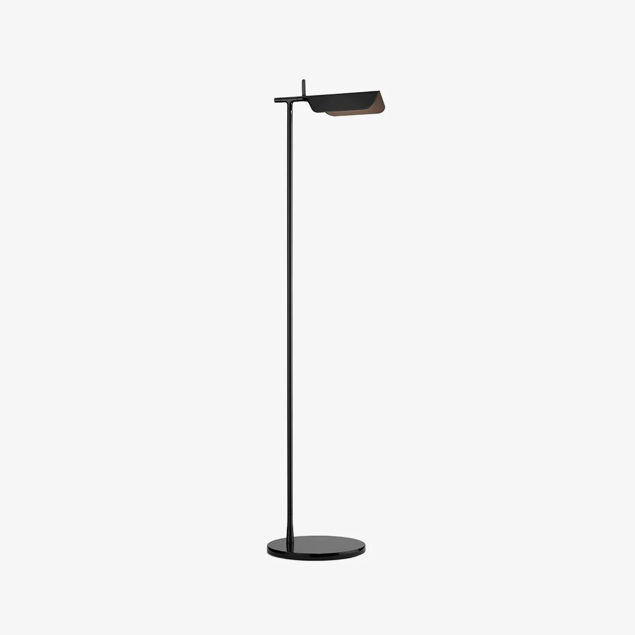 Lampadaire moderne en acier épuré