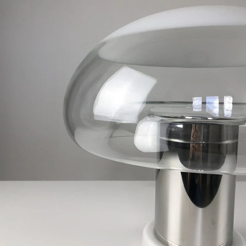 Minimalistisk glassvamp bordlampe