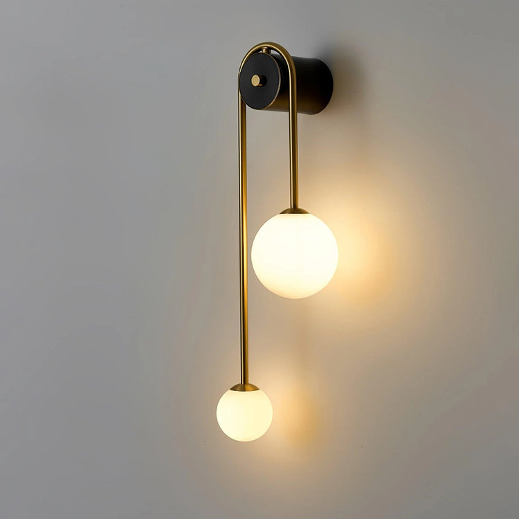 Stilfuld buet stang glas væglampe