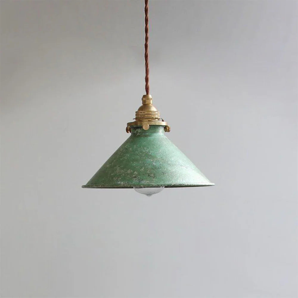 Lampada a sospensione classica in ottone a cono