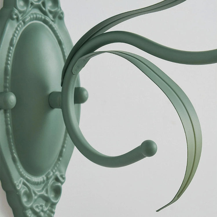 Stilfuld blomstret glasvæglampe