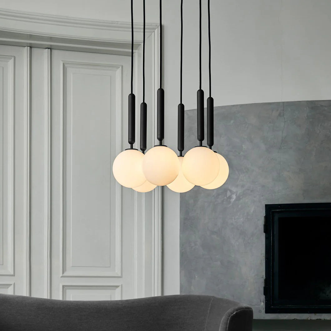 Petite suspension ronde moderne en verre