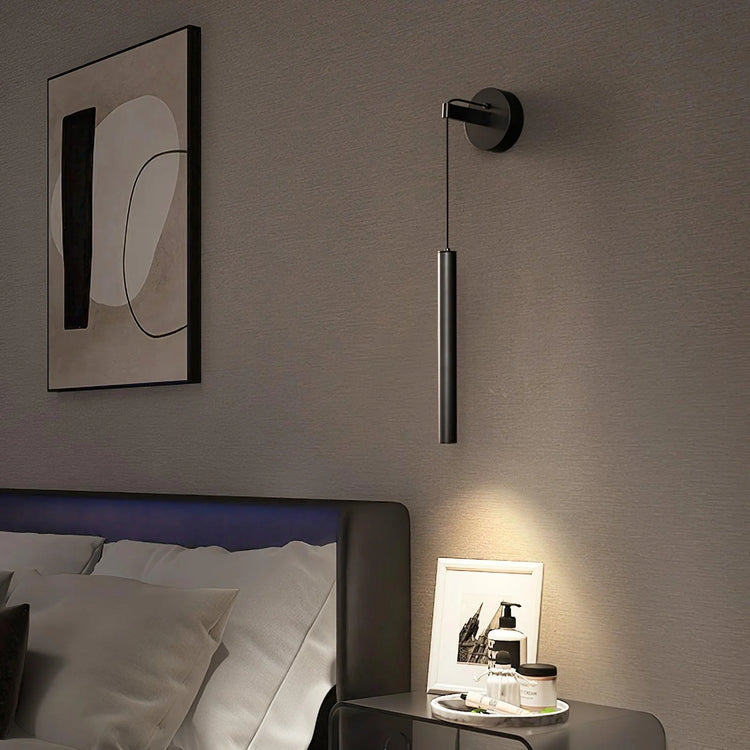 Stilfuld lodret kobber væglampe