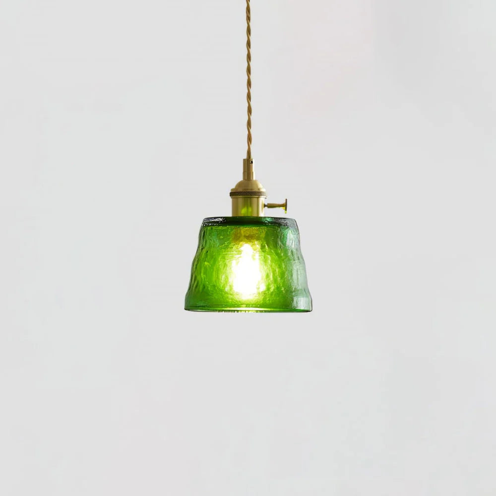 Minimalistische Glasbecher-Pendelleuchte