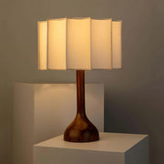 Lampe de table cylindrique classique en tissu plissé