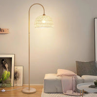 Rotting bøjer gulvlampe