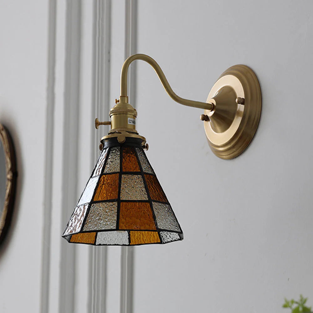 Lampada da parete Tiffany in stile Art Nouveau