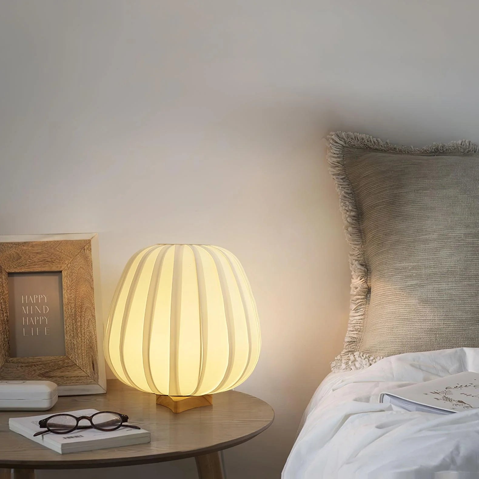 Classic Round Fabric Table Lamp