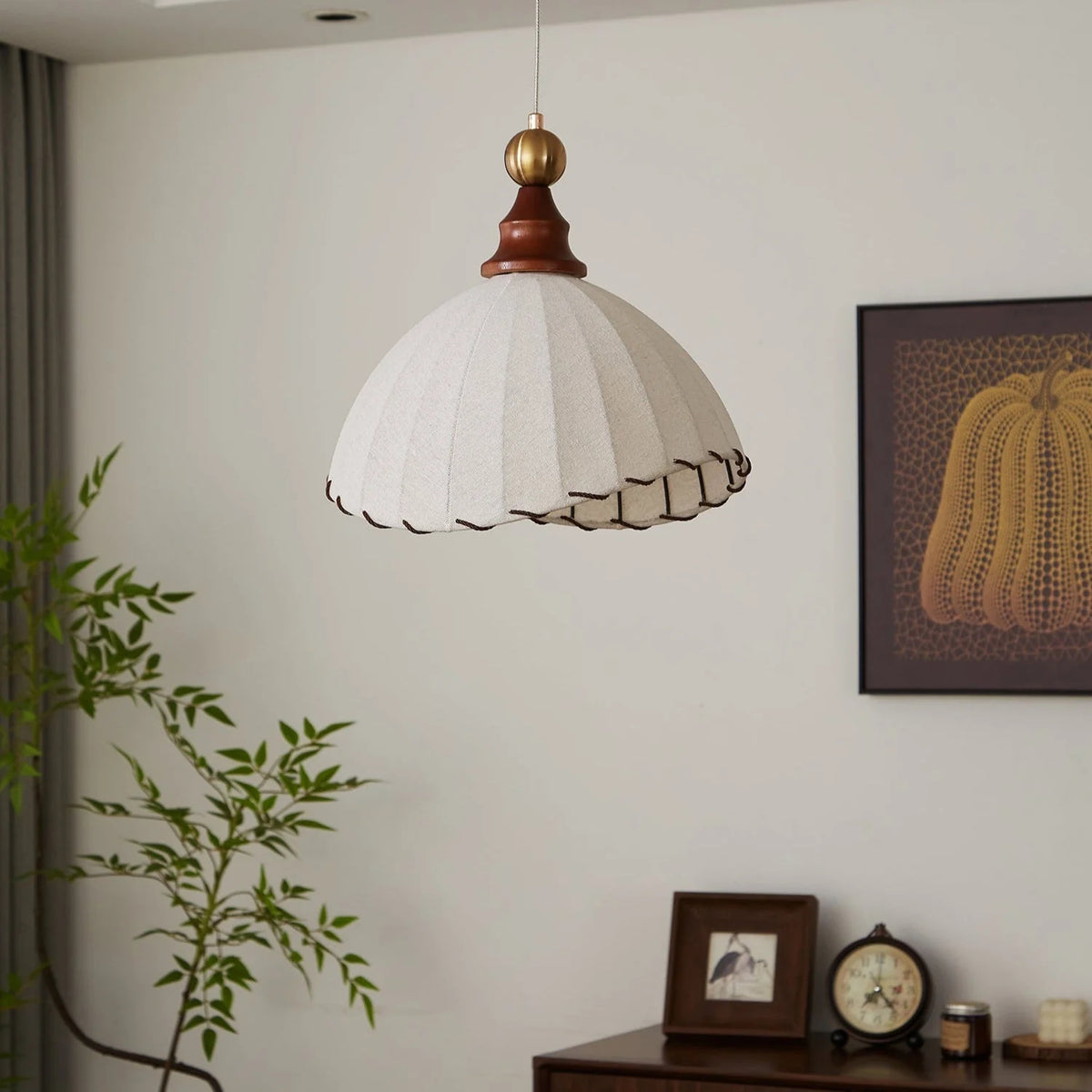 Französische Wabi-Sabi Vintage Pendelleuchte