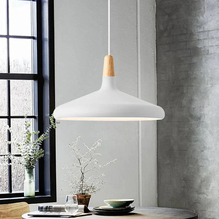 Trendy keglelampe i aluminium