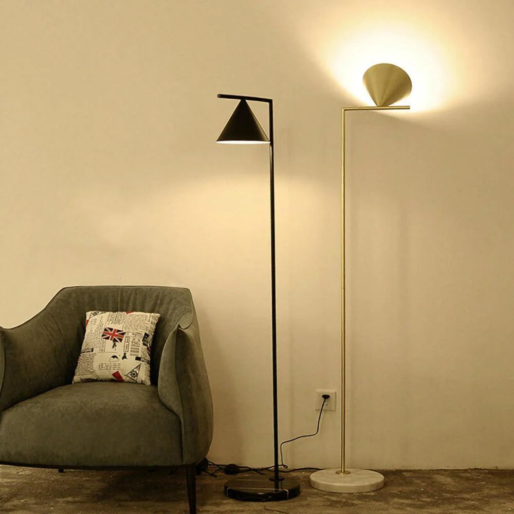 Moderne lineær metalgulvlampe