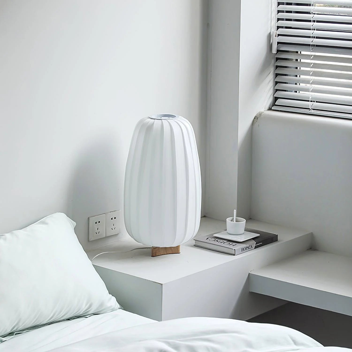 Classic Round Fabric Table Lamp